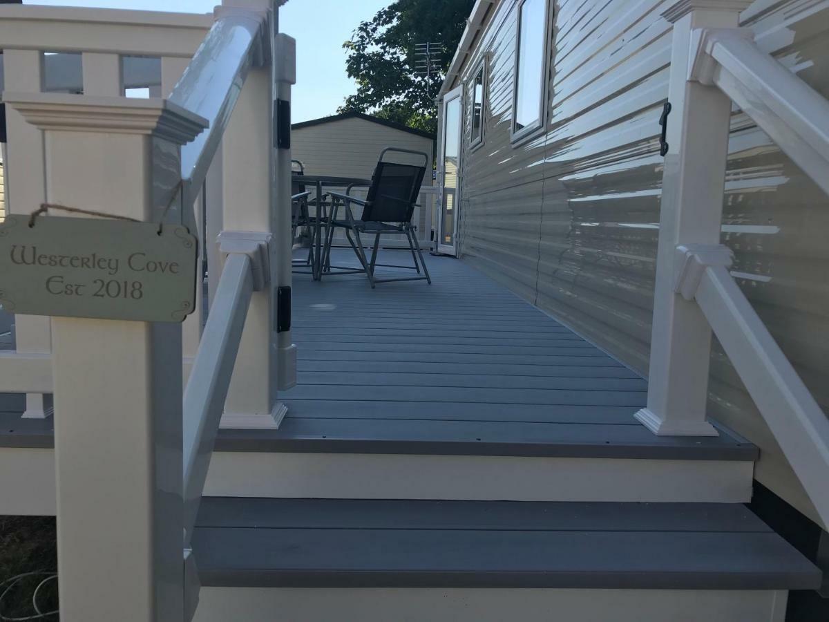 Hotel Westerley Cove Lymington Exterior foto